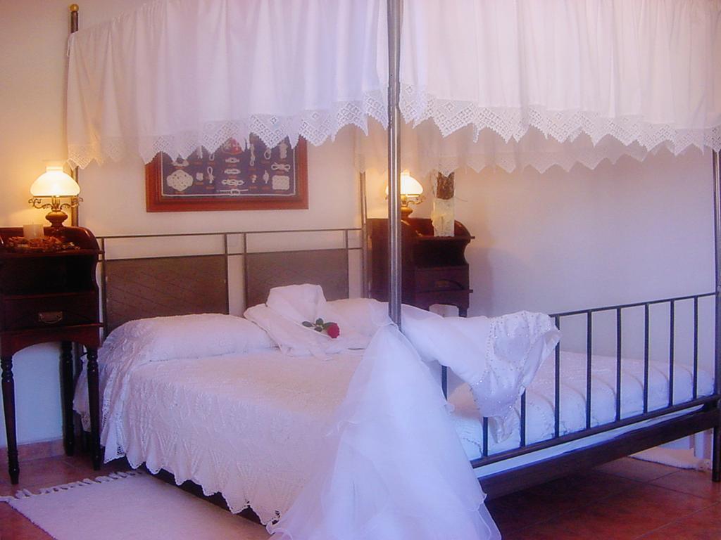 Porto Scoutari Romantic Hotel Skála Exterior foto